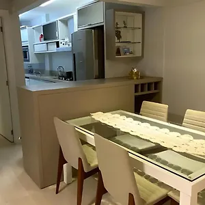 2 Dormitórios Próximo Mar Apartamento